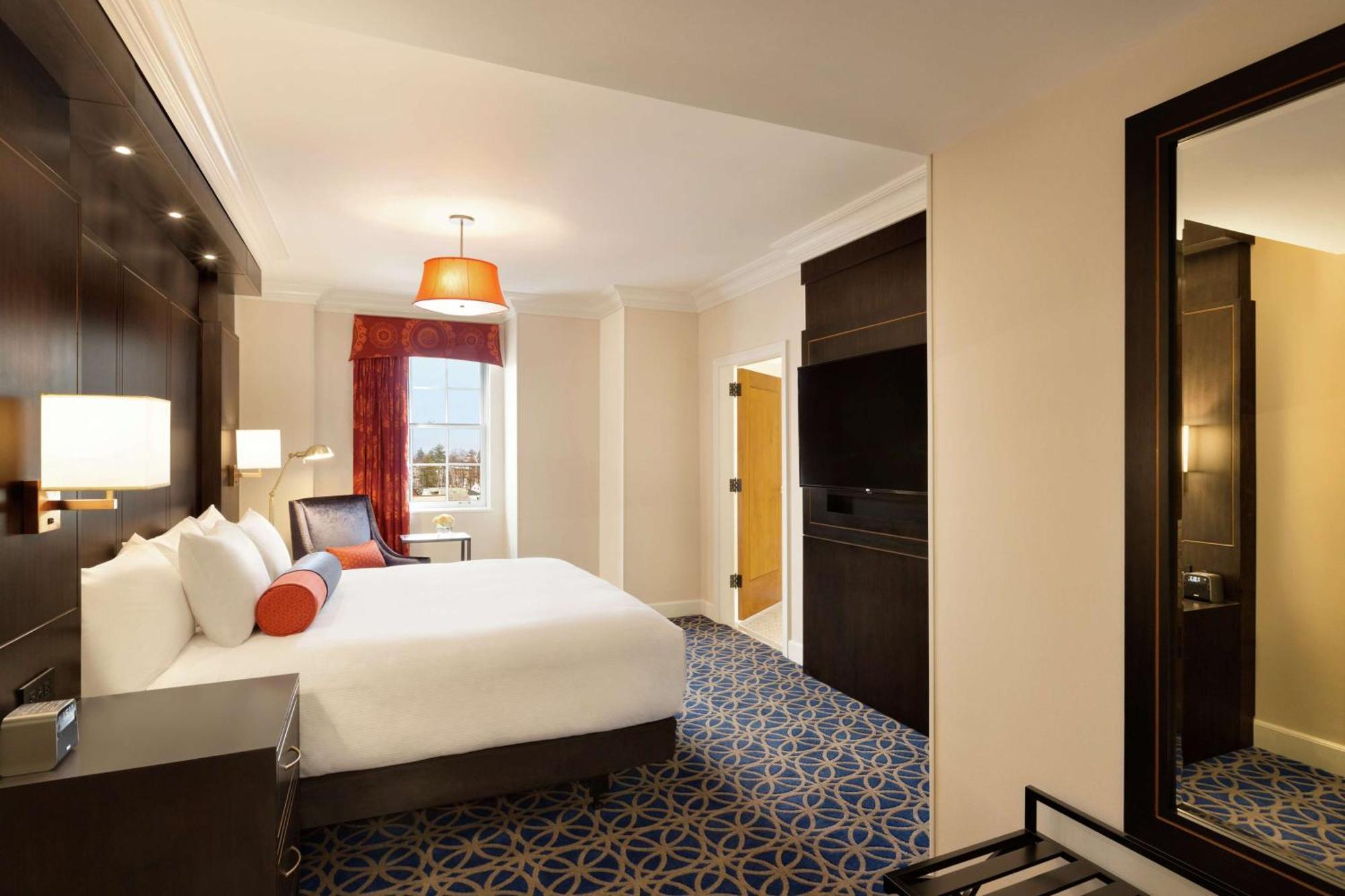 Hotel Saranac, Curio Collection By Hilton Saranac Lake Exterior foto