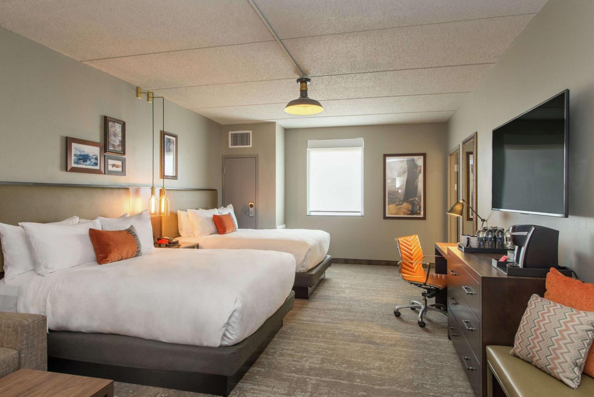 Hotel Saranac, Curio Collection By Hilton Saranac Lake Exterior foto